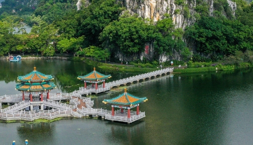 广东肇庆为中秋节全国最堵城市